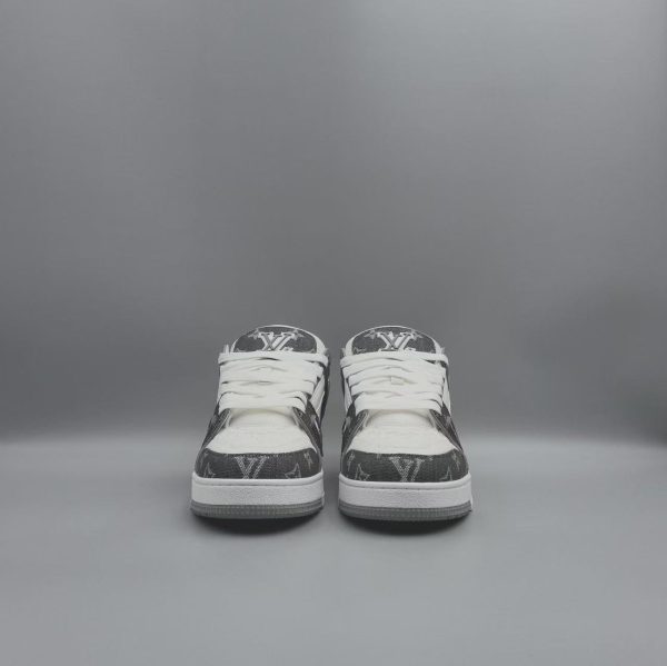 LV Trainer Grey - Image 2